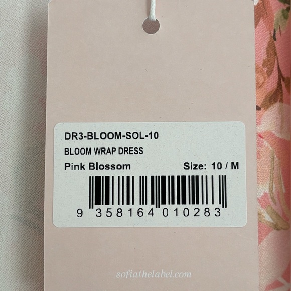 Sofia The Label Bloom Wrap Dress Pink Blossom Size 10 (Medium) NWT - Picture 8 of 8